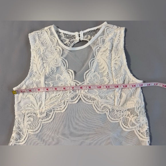 Womens ambiance Ivory laced bodysuit sz Large - Picture 4 of 8